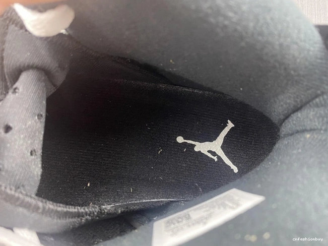 384664-101 6 Jordan Retro Oreo 1205